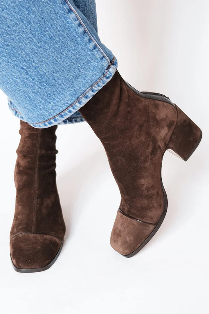 Ivy Manhattan | Elegant Boots