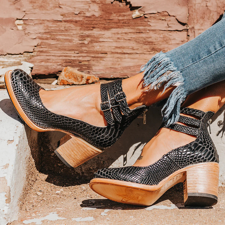 Clara | Classic Vintage Heels