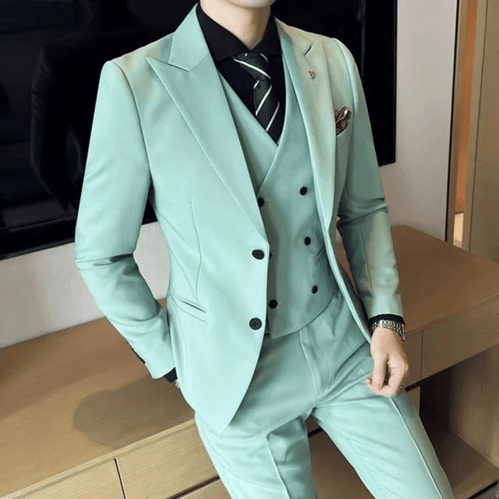 Ivy Manhattan | Three Piece Suit Ideal