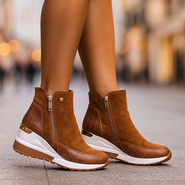 Ivy Manhattan | Statement Piece Sneaker