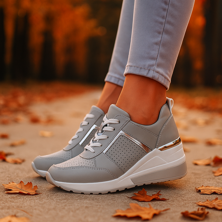 Ivy Manhattan | Rise Sneakers