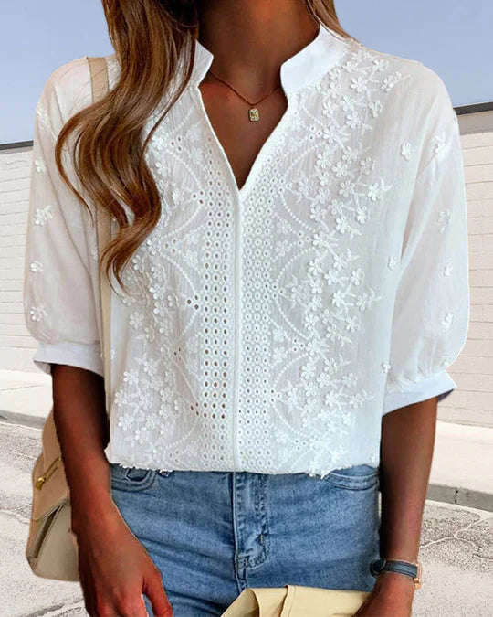 Ivy Manhattan | Blouse Alicia Embroidered V-neck