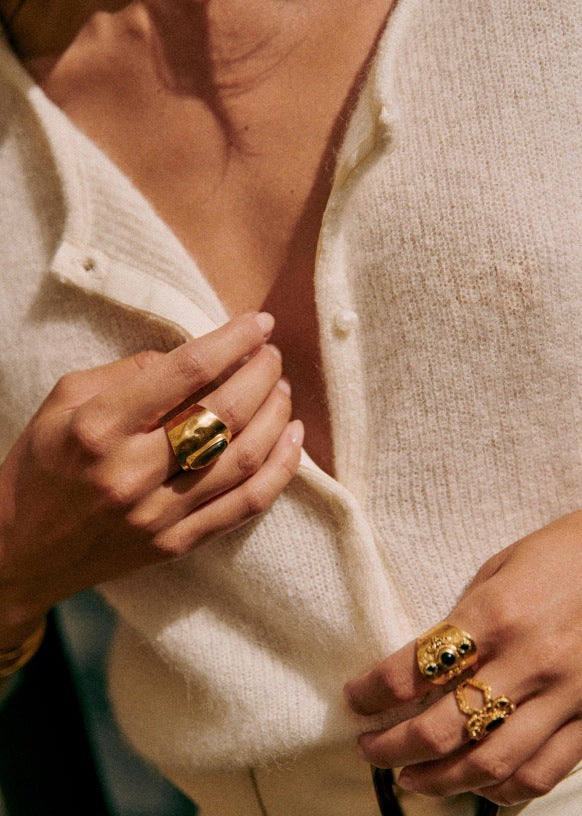 Ivy Manhattan | Chint Ultra Soft Button