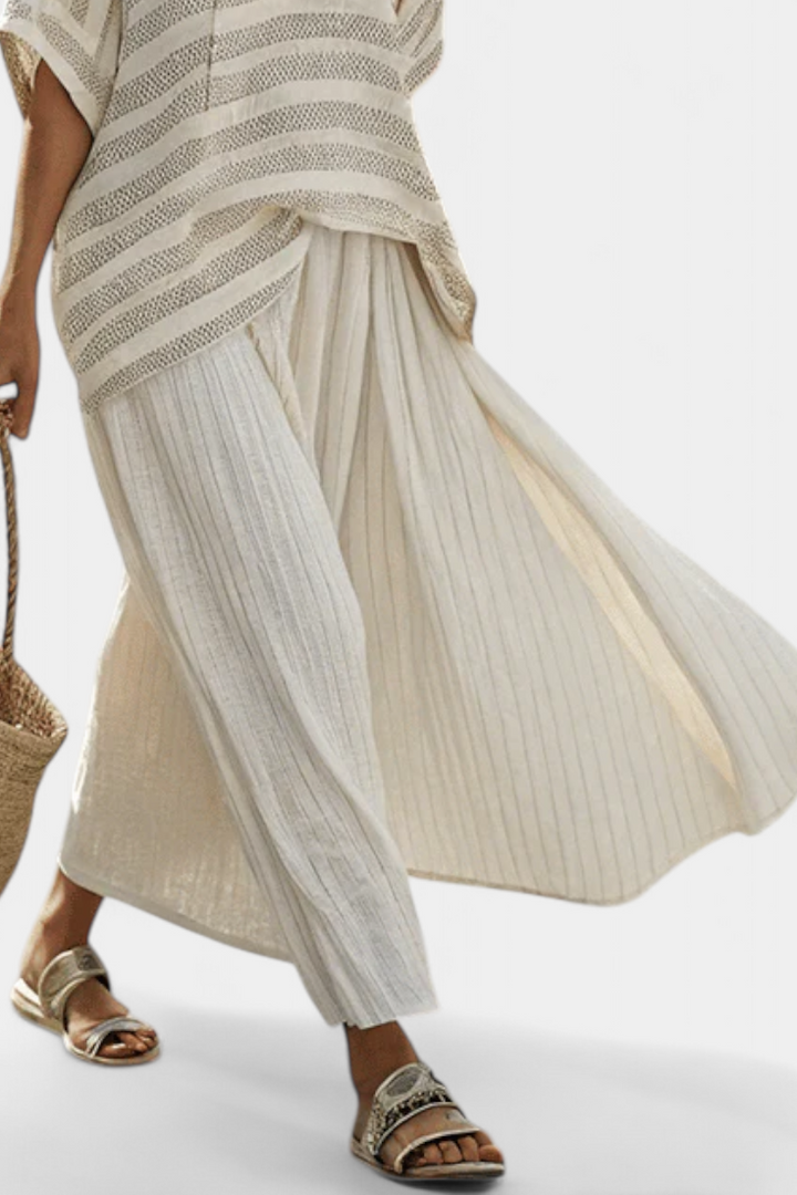 Graziella – striped top in natural bamboo and fluid linen pants