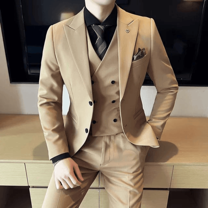 Ivy Manhattan | Three Piece Suit Ideal