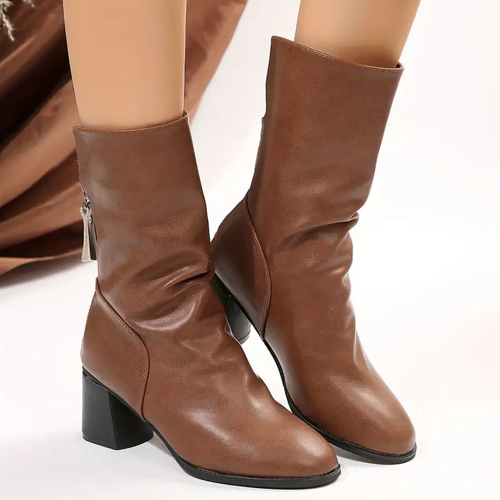 Ivy Manhattan | Boots