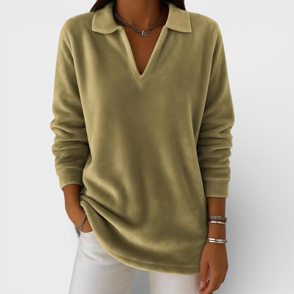 Ivy Manhattan | V-Neck