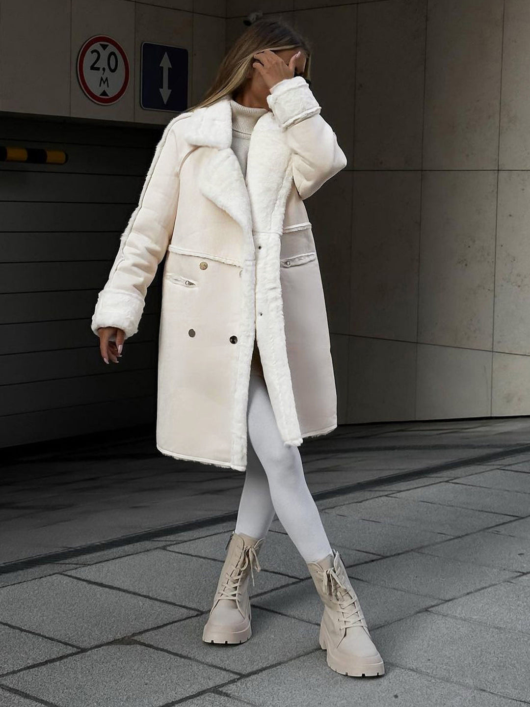 Ivy Manhattan | Vivian Plush Coat Comfortable
