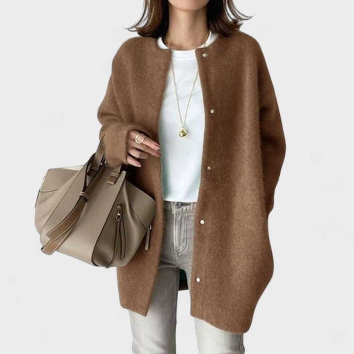 Ivy Manhattan | Fashion Item