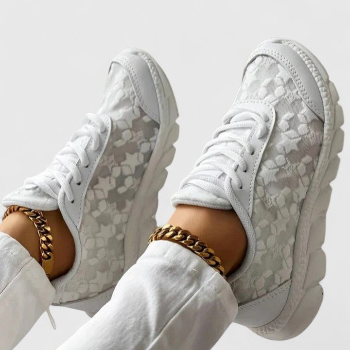 Ivy Manhattan | Comfortable Sneakers