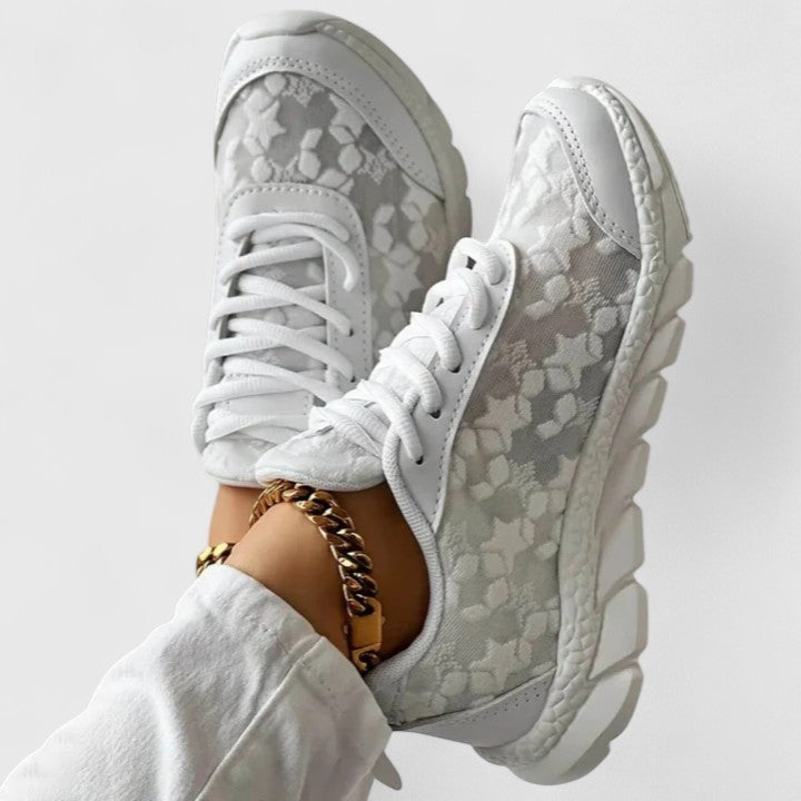 Ivy Manhattan | Comfortable Sneakers