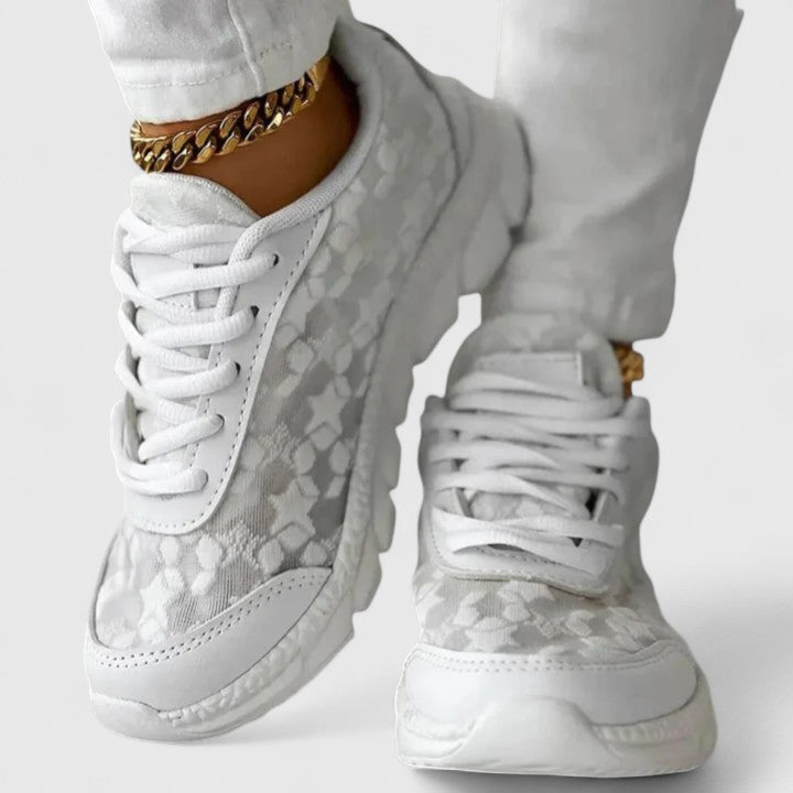 Ivy Manhattan | Comfortable Sneakers