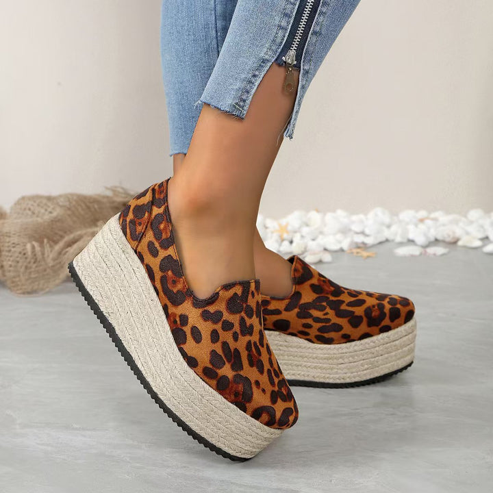 Ivy Manhattan | Unique Rise Platforms