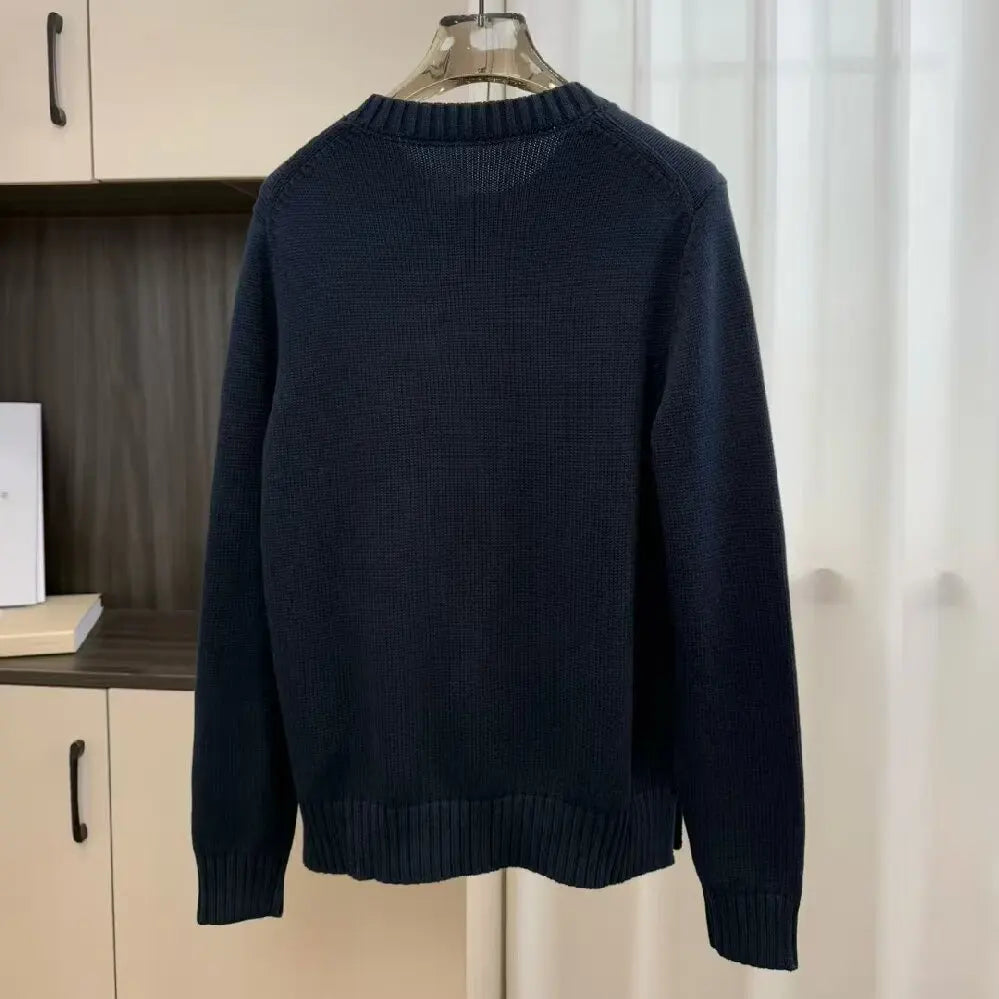 Ivy Manhattan | Bear Embroidered Pullover