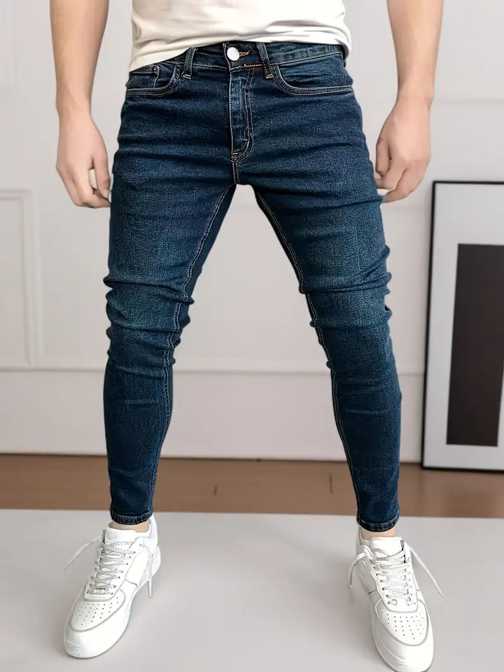 Ivy Manhattan | Classic Straight Cut Jeans