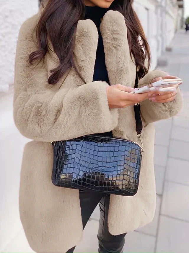 Ivy Manhattan | Thea Plush Warm Coat