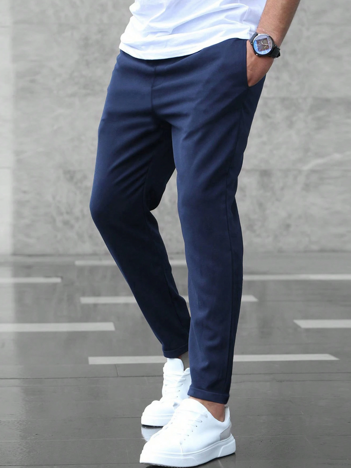 Ivy Manhattan | Slim Fit Jogging Pants