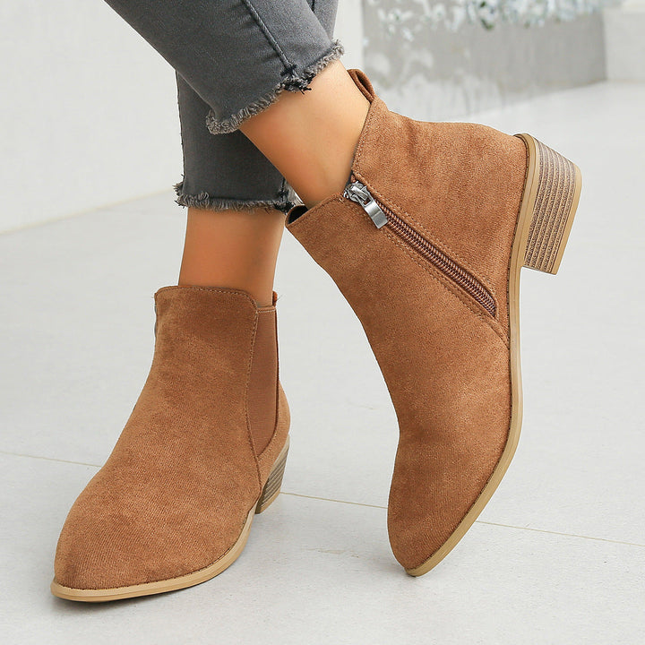 Ivy Manhattan | Boots