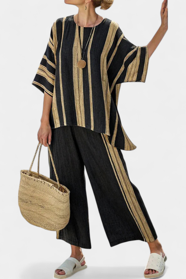 Tamara – oversized striped top and relaxed linen pants