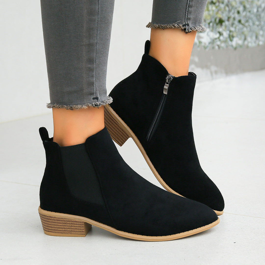 Ivy Manhattan | Boots