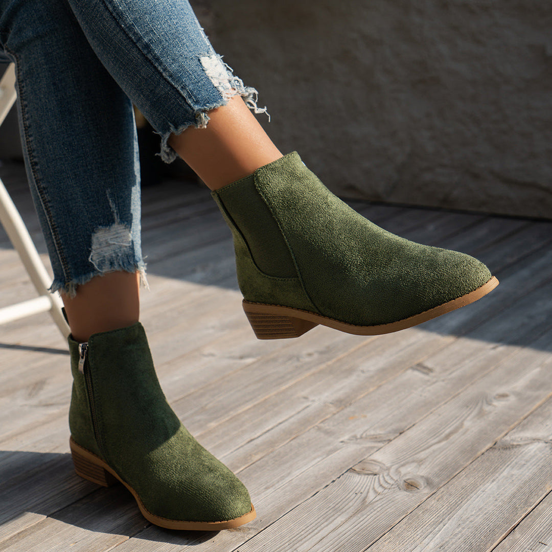 Ivy Manhattan | Boots
