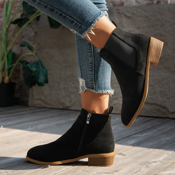Ivy Manhattan | Boots