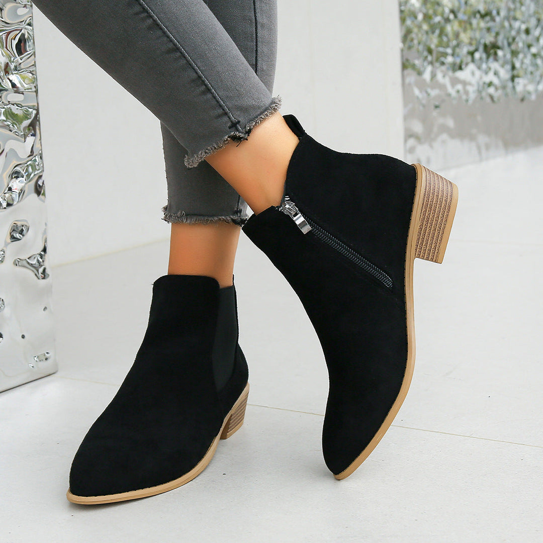 Ivy Manhattan | Boots