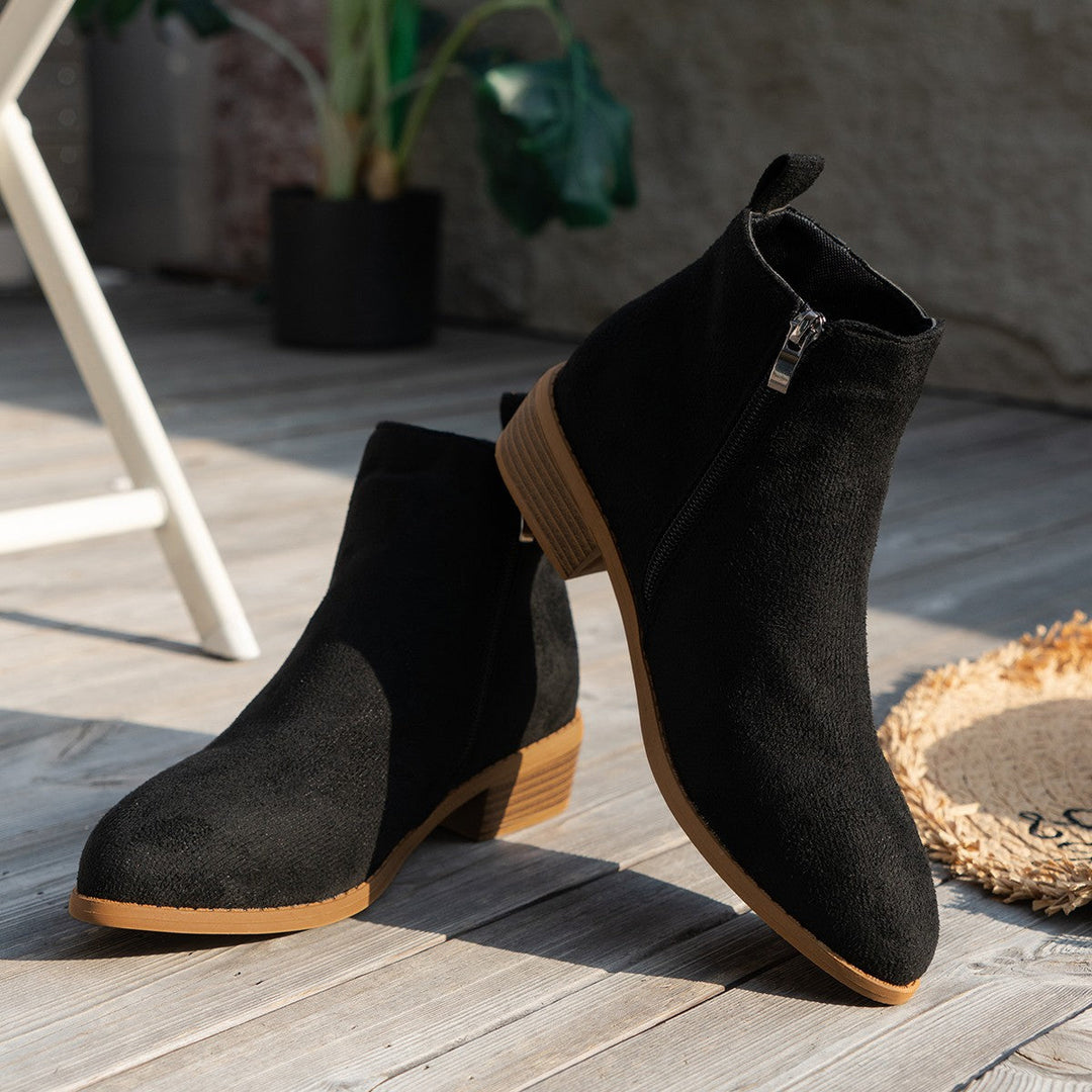 Ivy Manhattan | Boots