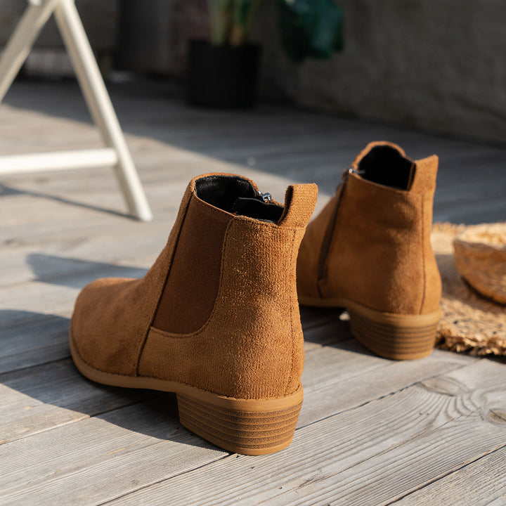 Ivy Manhattan | Boots