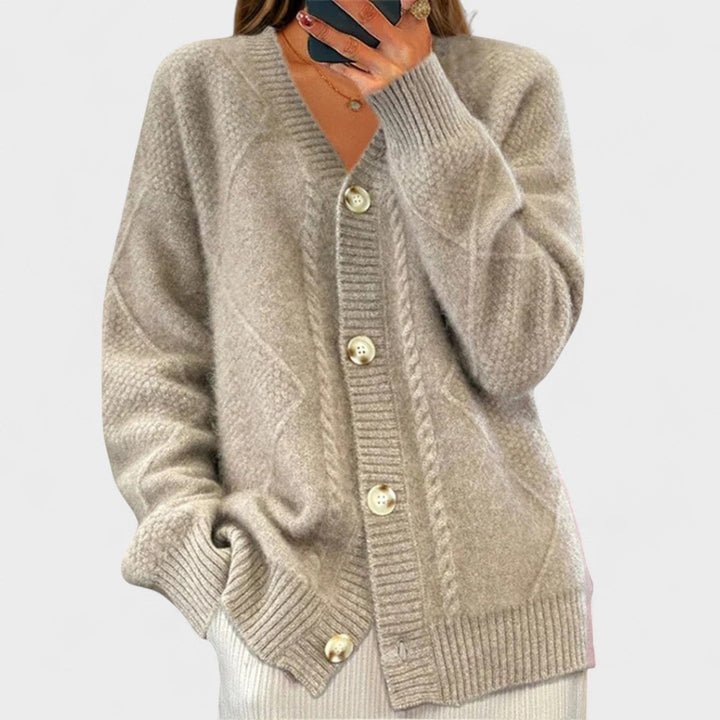 Ivy Manhattan | Fashion Item