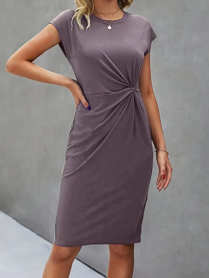Ivy Manhattan | Aella Elegant Midi Dress