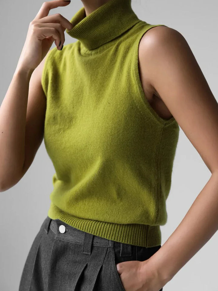 Ivy Manhattan | Marenton High Neck Vest