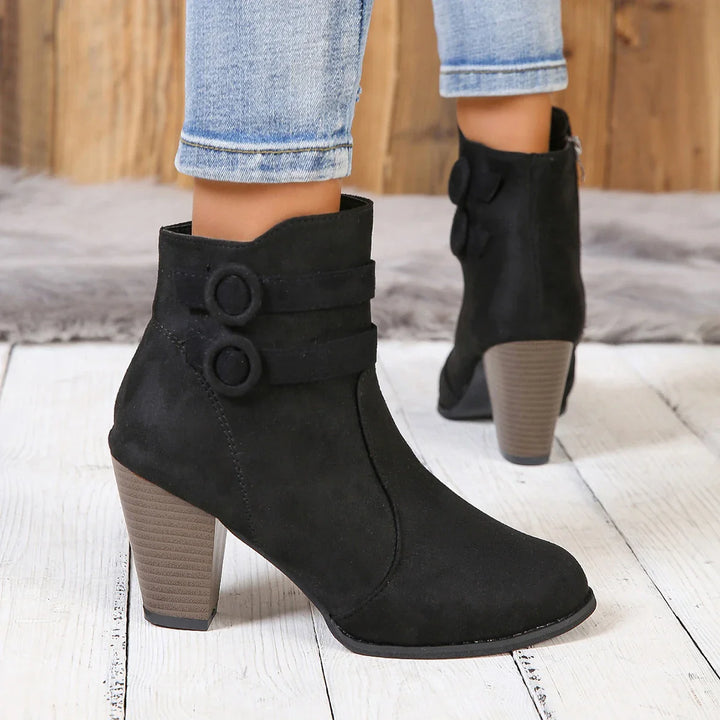 Ivy Manhattan | Boots