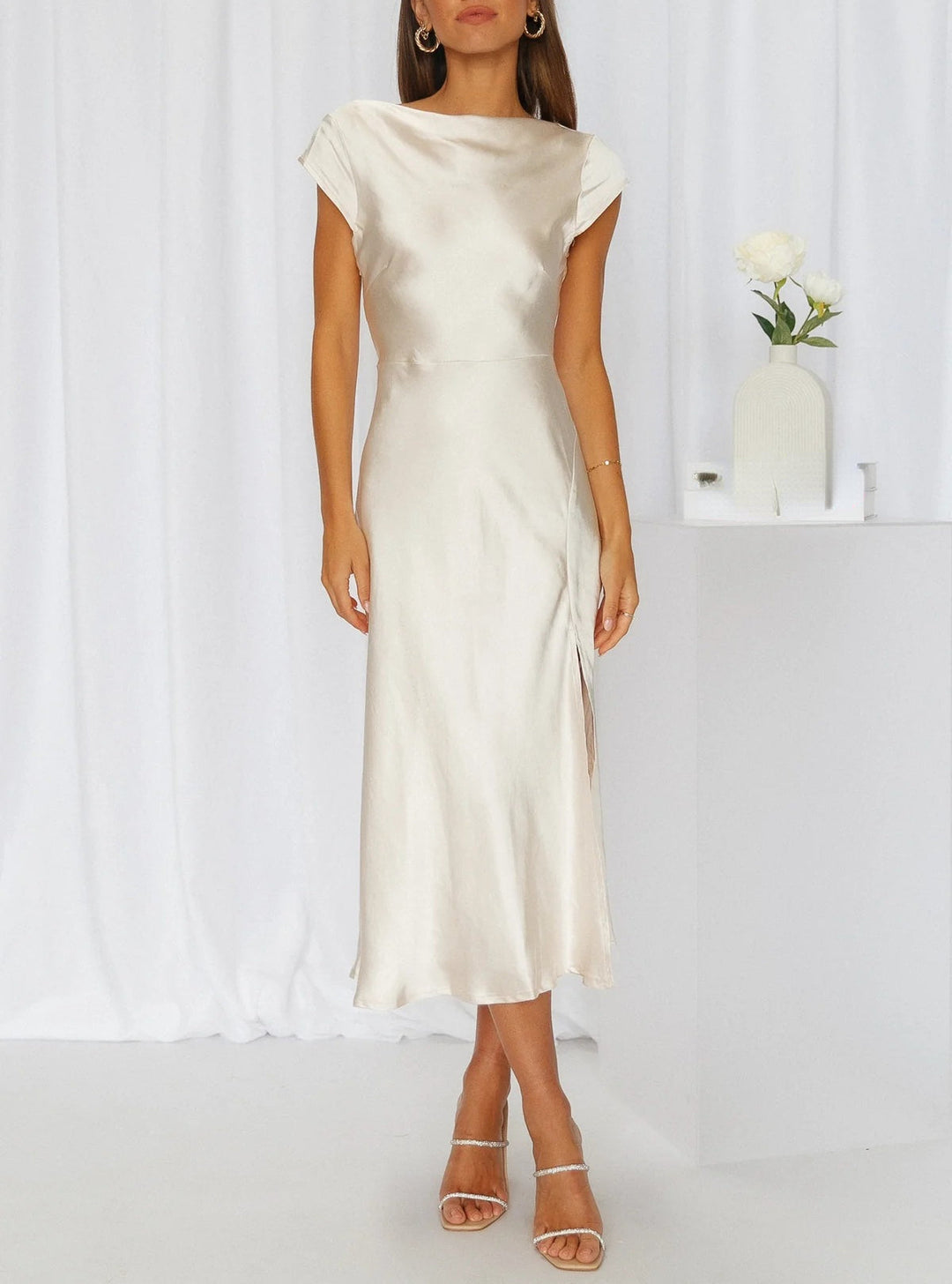 Ivy Manhattan | Pearly Elegant Evening Dress