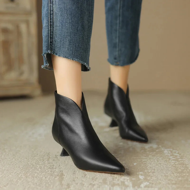 Ivy Manhattan | Boots