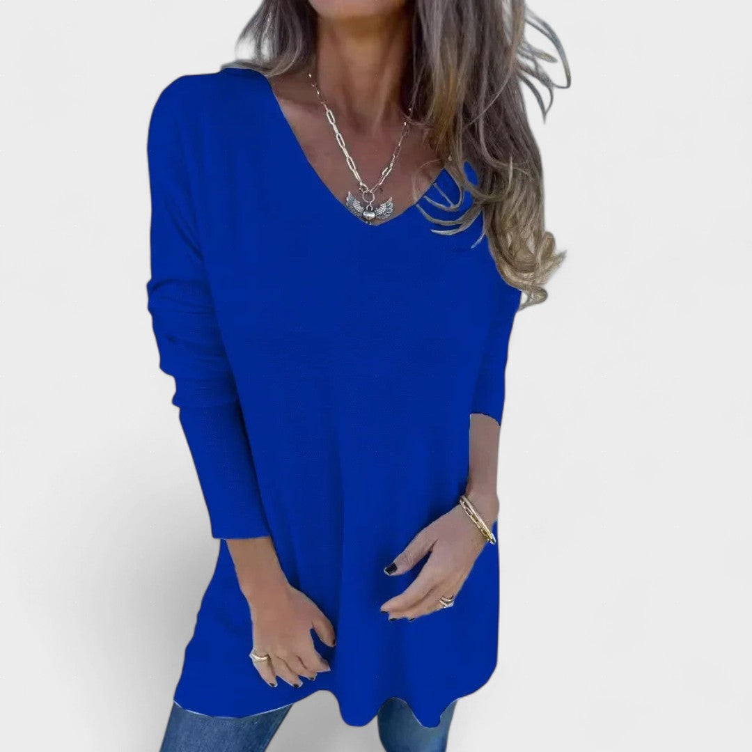 Ivy Manhattan | V-Neck