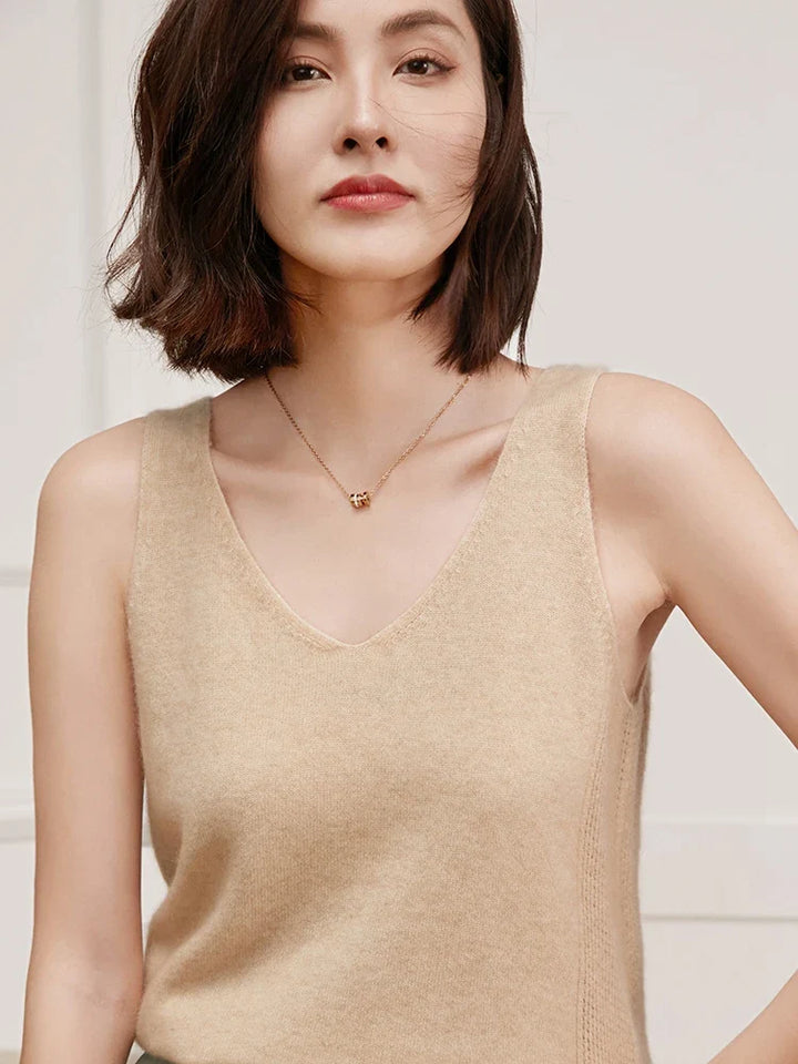 Ivy Manhattan | Ivanna Quinn Cashmere Neck