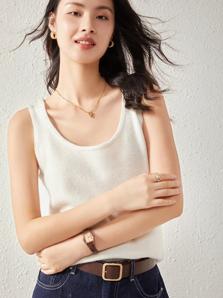 Ivy Manhattan | Ivanna Quinn Cashmere Neck