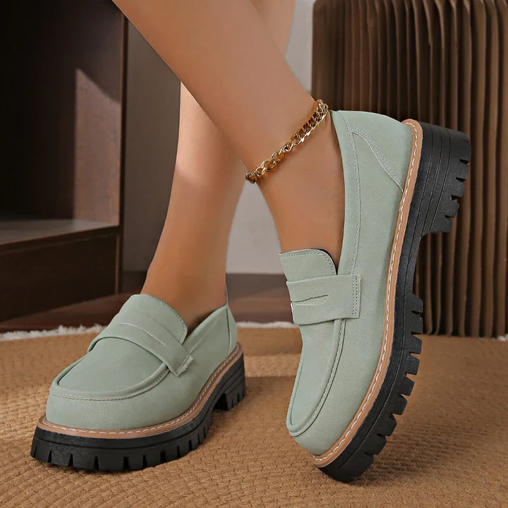Ivy Manhattan | Fashion Essential Platform