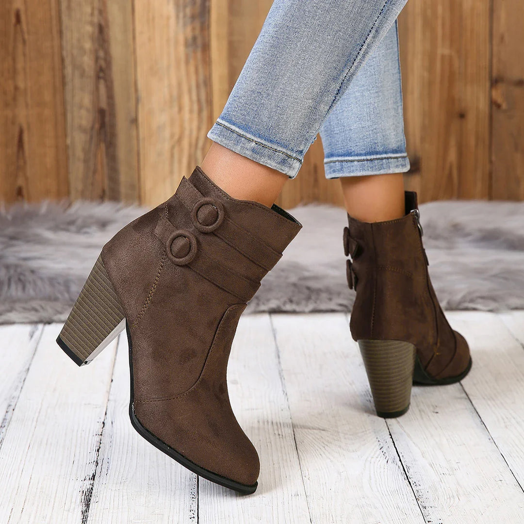 Ivy Manhattan | Boots