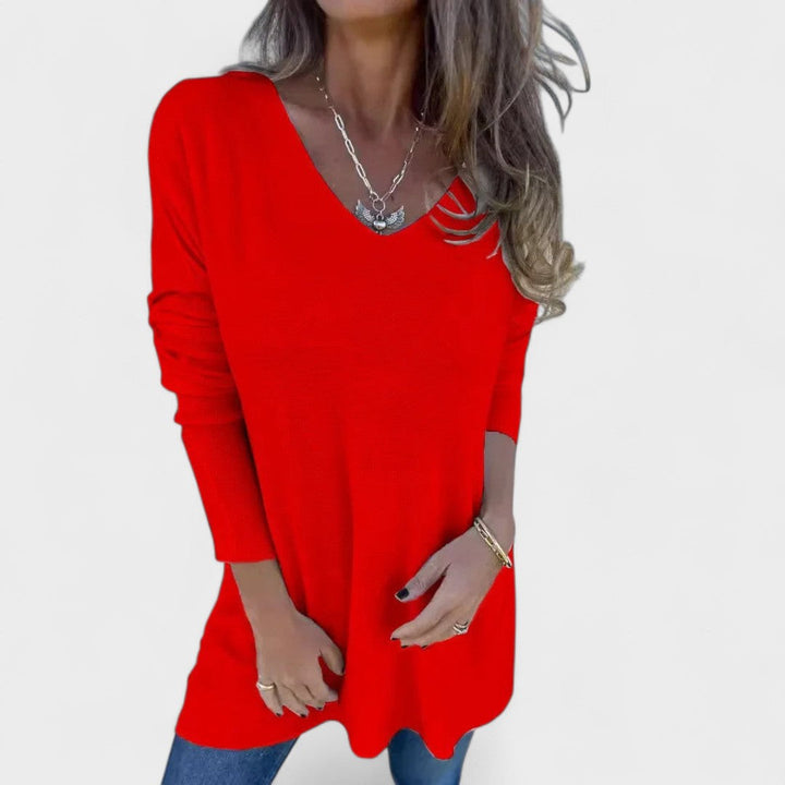 Ivy Manhattan | V-Neck