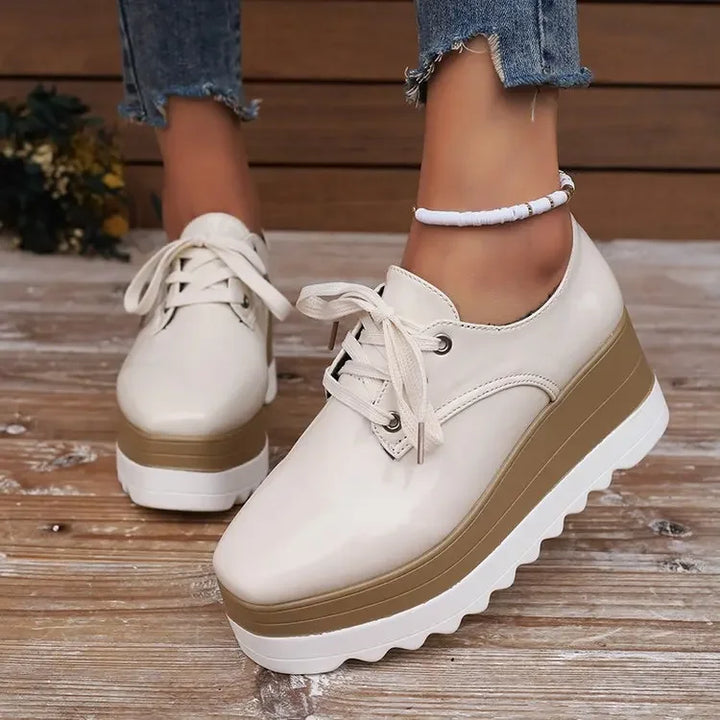 Ivy Manhattan | Fashion Forward Platform