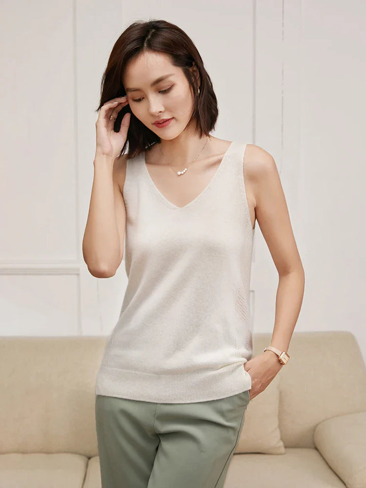 Ivy Manhattan | Ivanna Quinn Cashmere Neck
