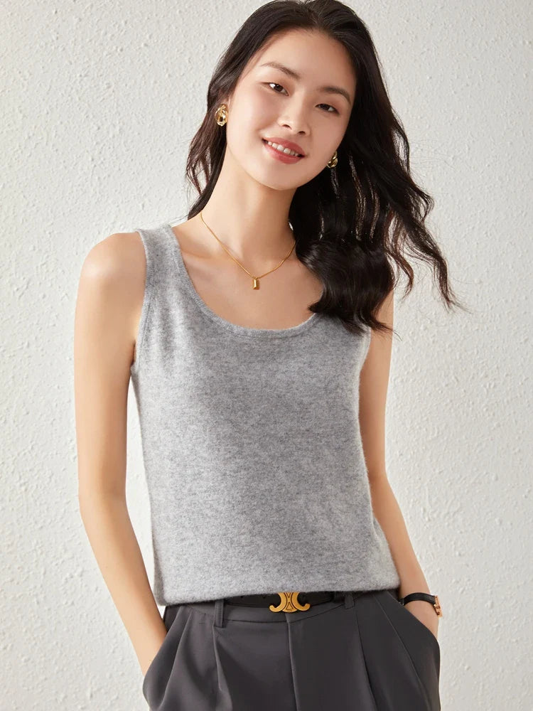 Ivy Manhattan | Ivanna Quinn Cashmere Neck
