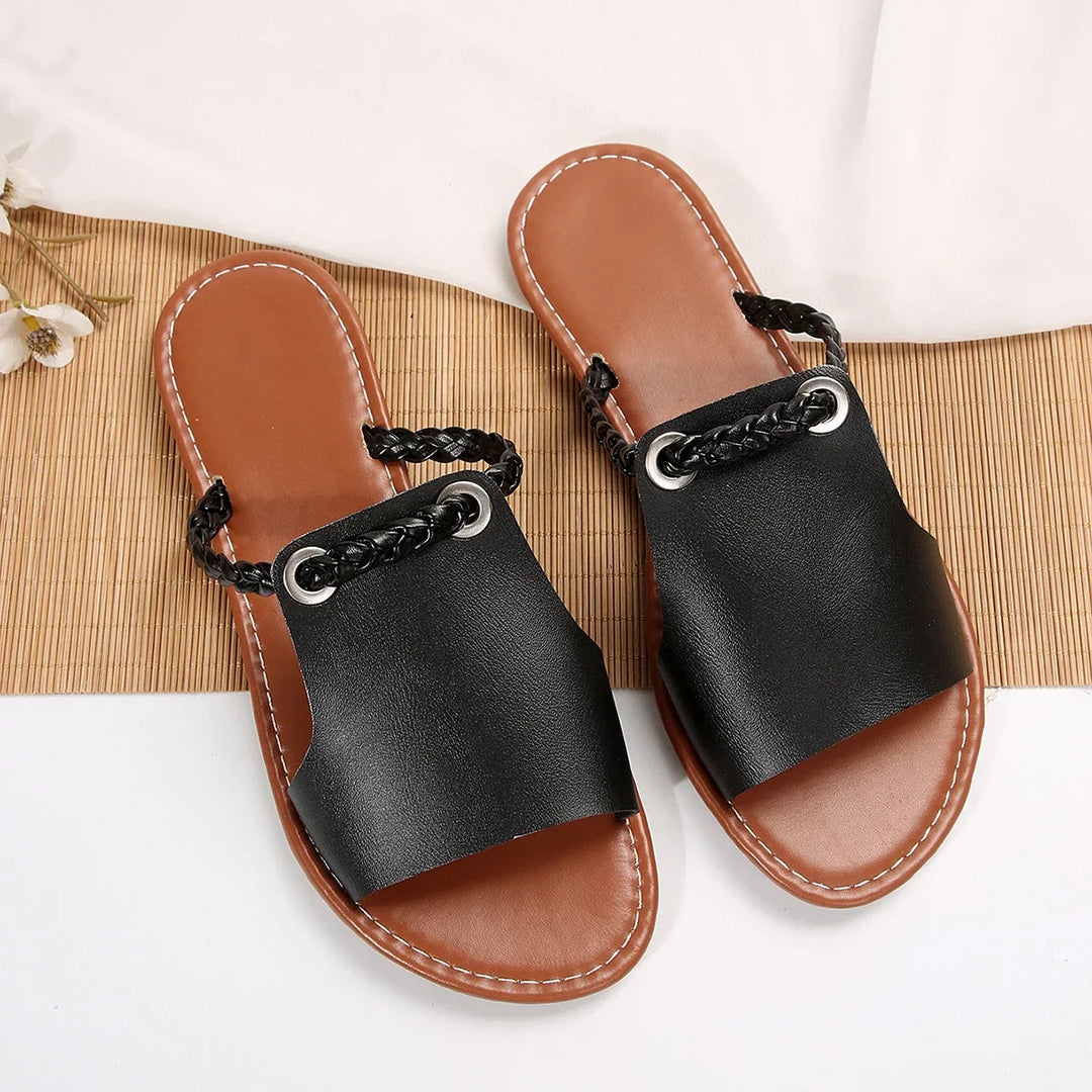 Ivy Manhattan | Refined Style Sandal