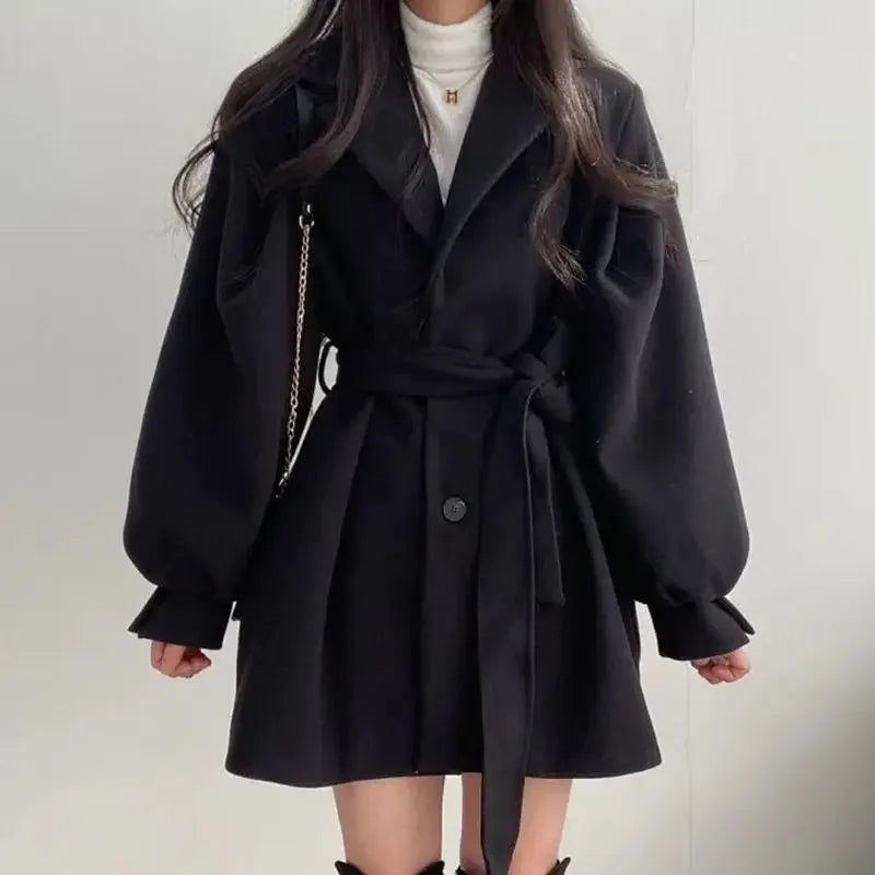 Ivy Manhattan | Zariah Elegant belted trench