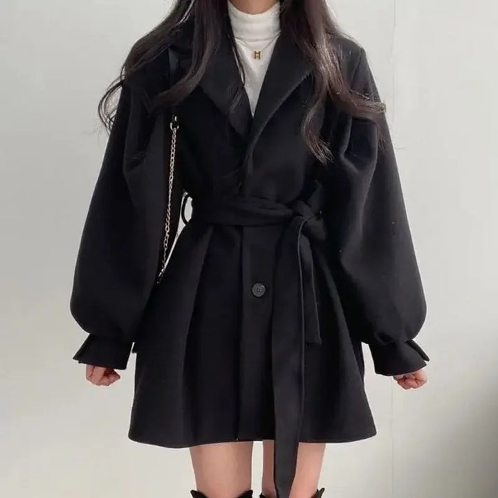 Ivy Manhattan | Zariah Elegant belted trench