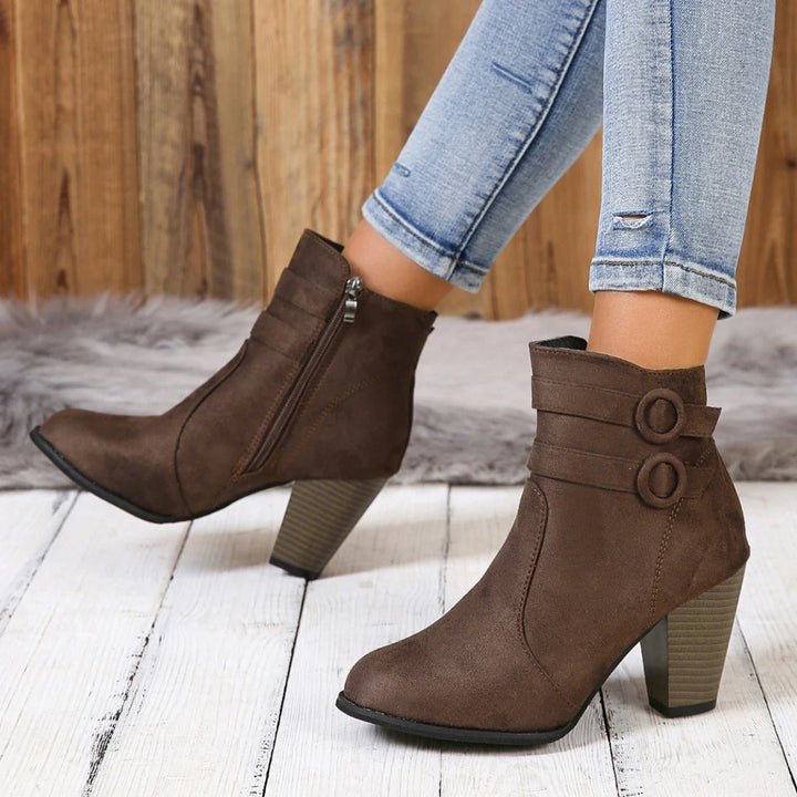 Ivy Manhattan | Boots