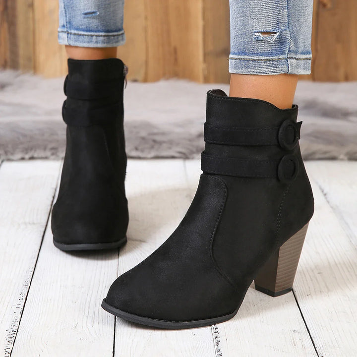 Ivy Manhattan | Boots