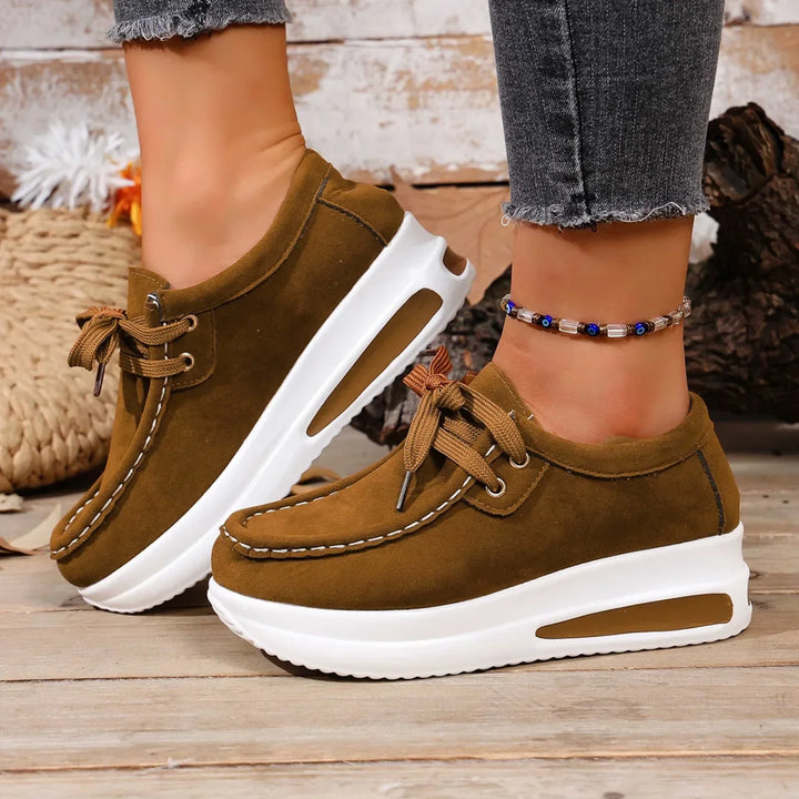 Ivy Manhattan | Minimalist Chic Shoe
